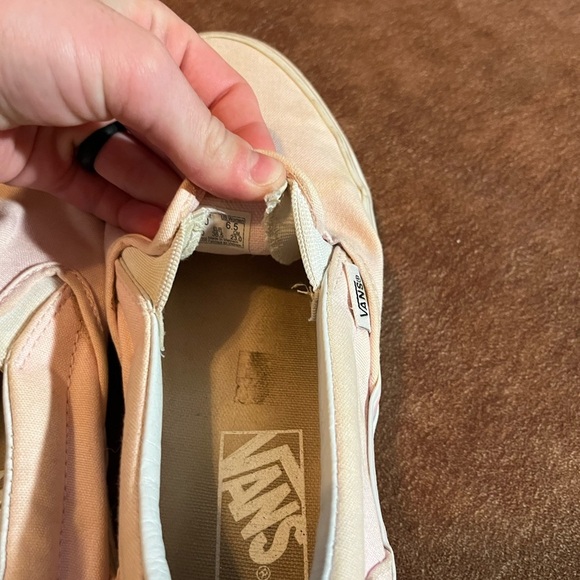 Light pink Vans 
men's size 5 women's 6.5
Some wear no major flaws - Picture 2 of 9